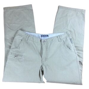 Columbia Khaki pants trousers Size 8 short